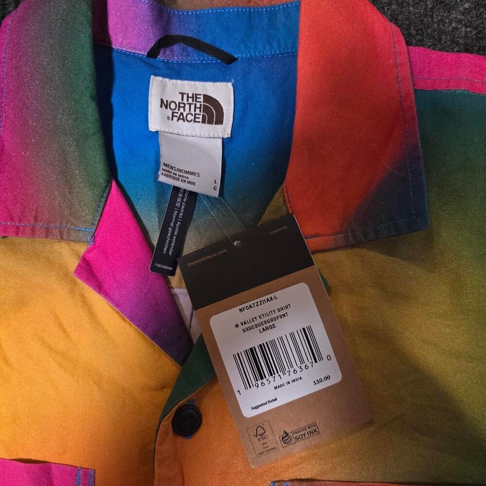 Rare The North Face multi-coloured Outdoors Together shirt. NWT - Picture 3 of 3